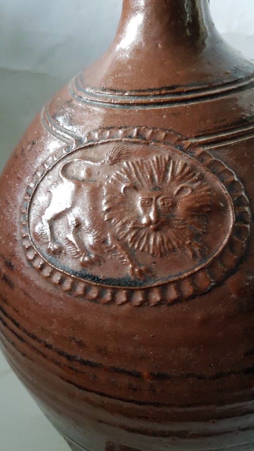 Large Pottery Water Purifier.