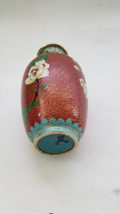 Chinese Cloisonne Vase With Chrysanthemum Flower