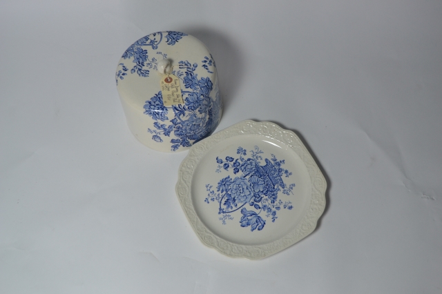 Cheese Plate and Cover Crown Devon.