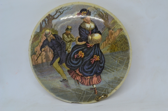 Prattware Lid 'The Skaters'.