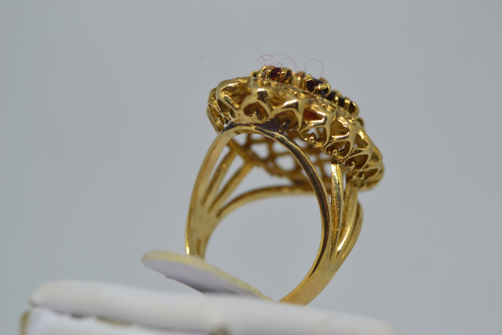 Mid 20th c. 9ct Gold Ring with Garnet