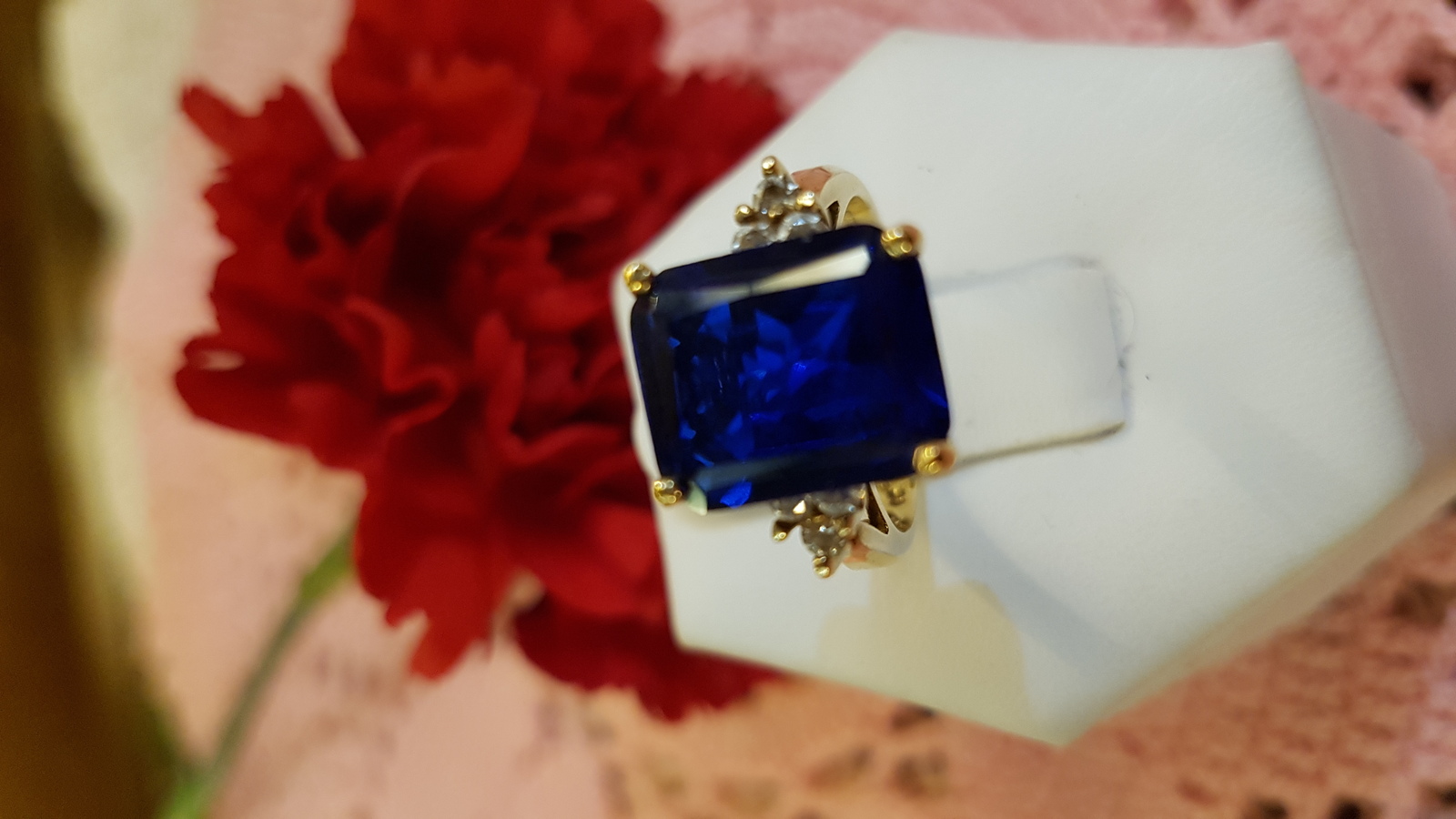 A 9ct yellow gold Spinel and Cubic Zirconia ring
