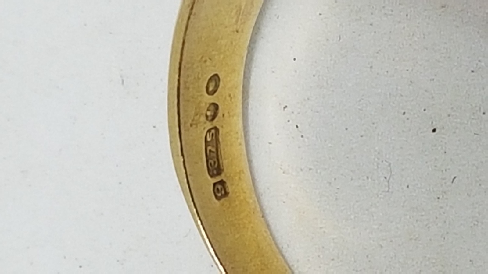 9ct Gold Signet Ring Set With Large Synthetic Ruby Stone