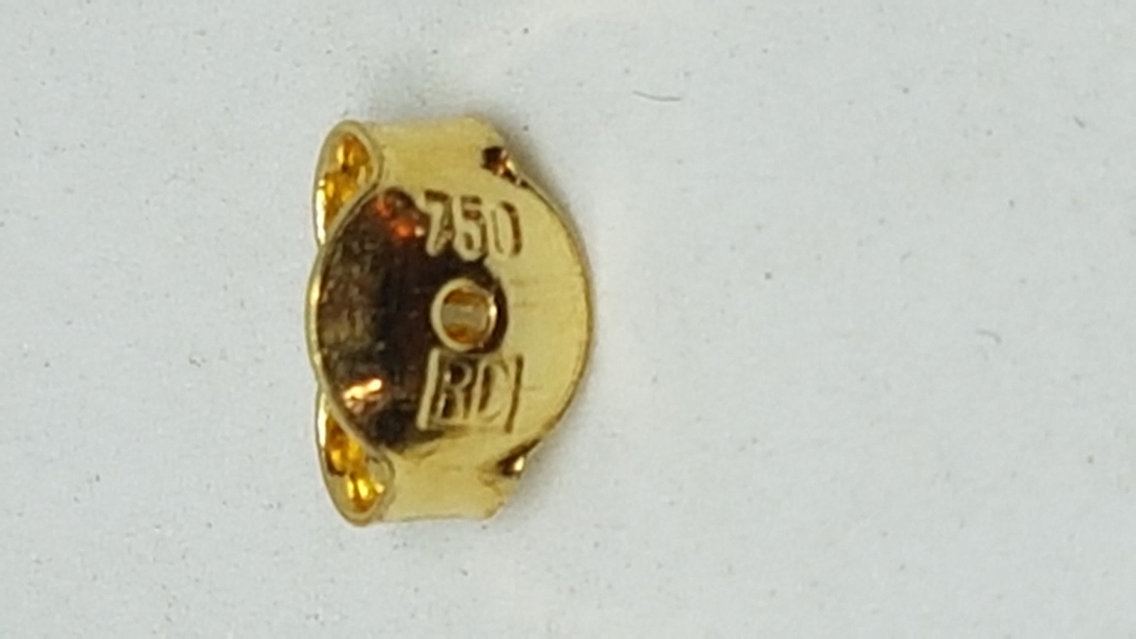 A Set Of 18 ct Tri-Coloured Necklace And Matching Earrings