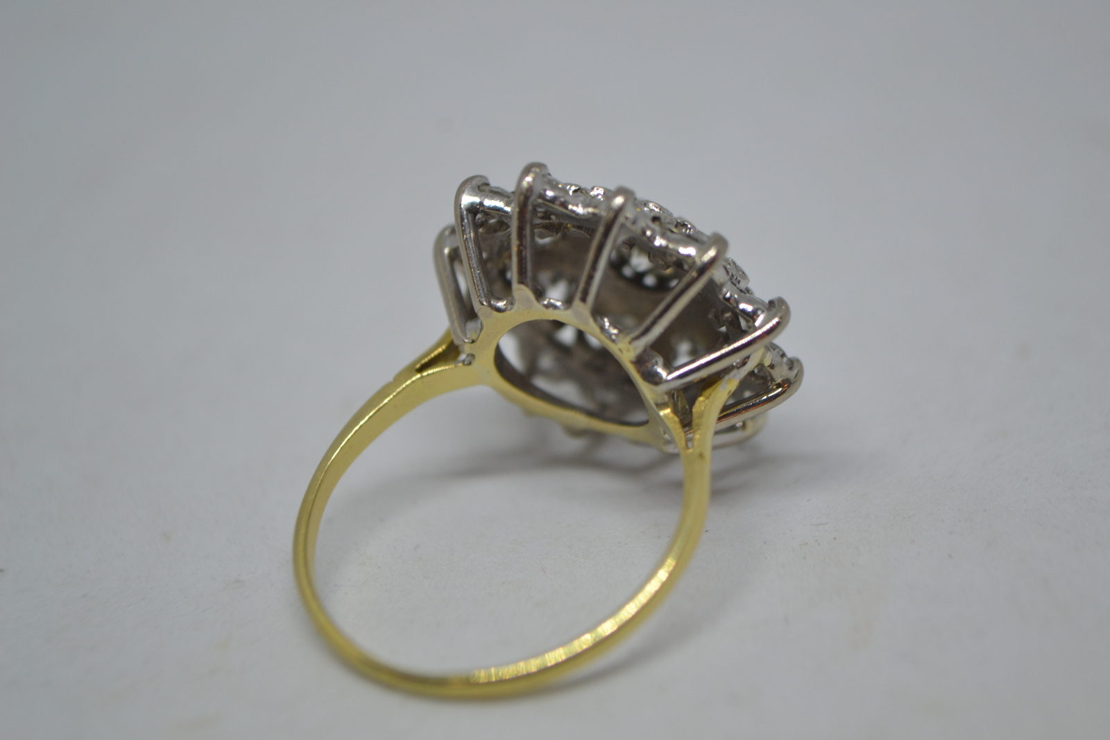 18ct Gold large Diamond Cluster Ring.