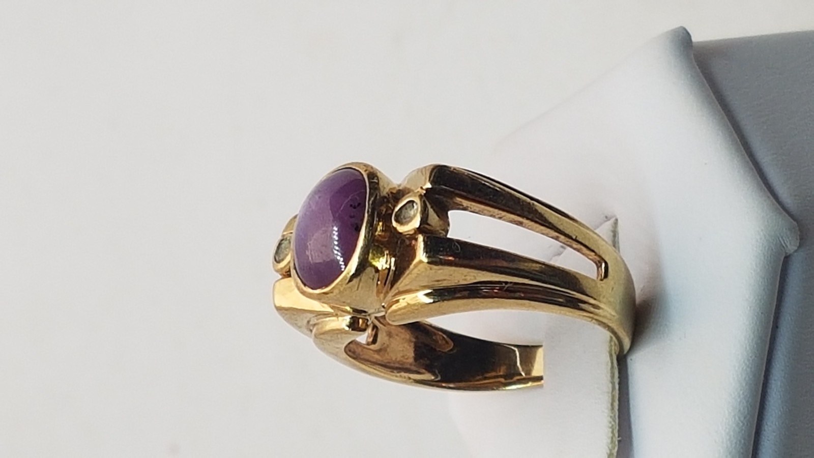 A 9ct Gold Star Ruby Dress Ring