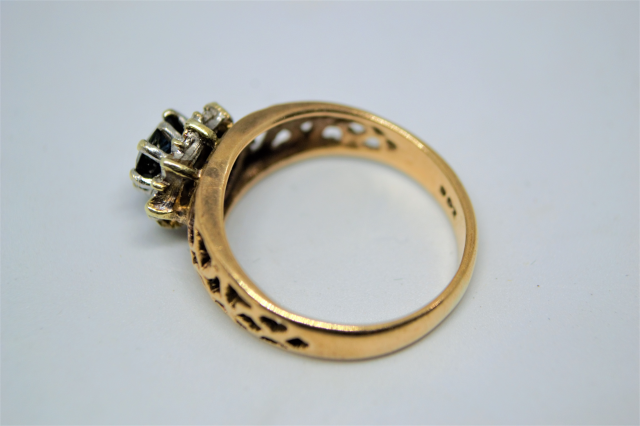 A 9ct Gold Sapphire and Diamond Ring.