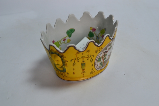 Small Chinese Montieth