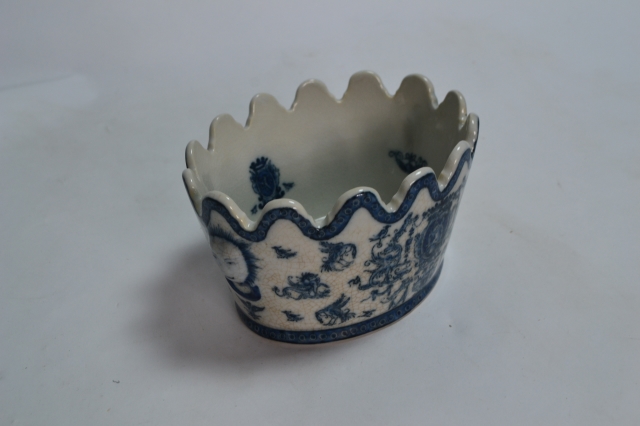 Small Chinese Montieth