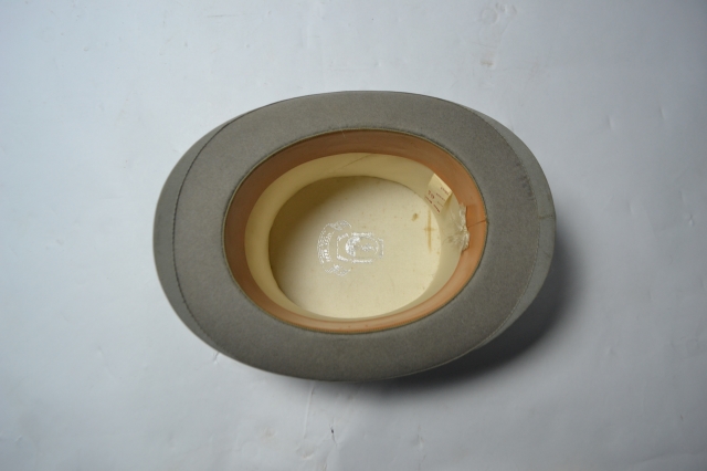 Moss Brothers top hat with a pair of gloves